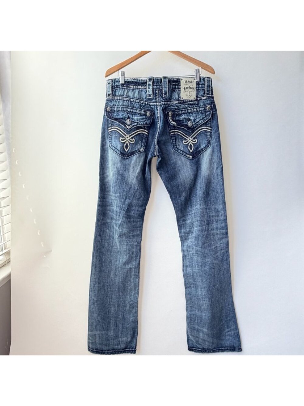 Rock Revival Mens Size 32 Blue Distressed Straight Leg Jeans Embroidered K74